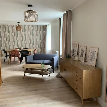 La Marechale Nyaraló *